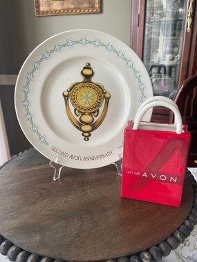 Avon 2nd Anniversary Plate with Red Avon Ceramic Bag Vintage